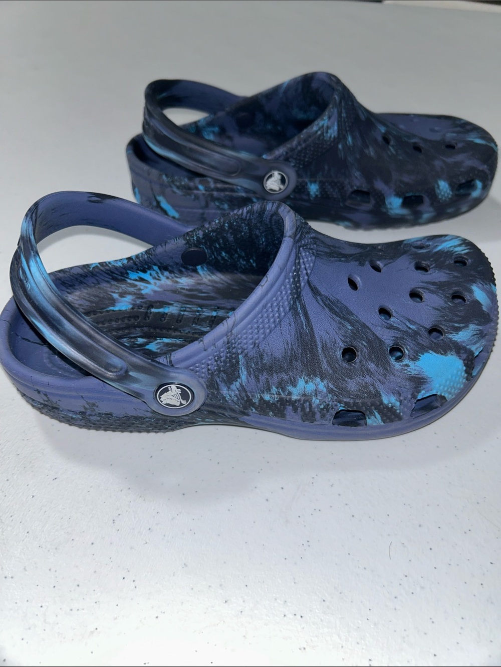 Crocs Blue Marbled Youth Easy On Classic Clogs Size 3 (Big Kids)